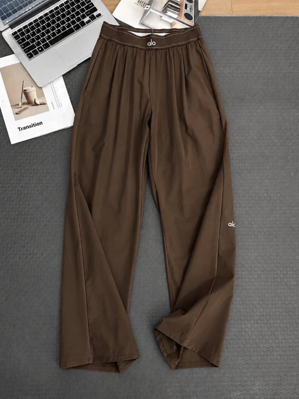 Espresso Alo Yoga Loose Fit Regular Length Trouser S-XS🍀Minimalist Wardrobe🌿